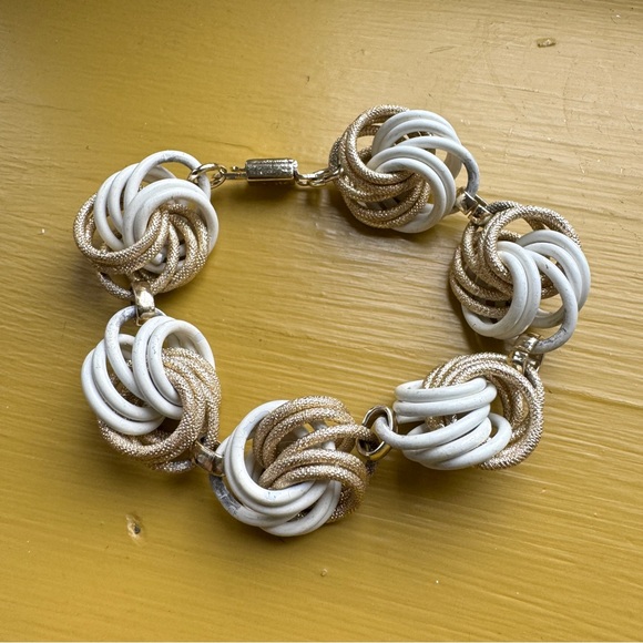 Vintage Love Knot Bracelet Germany - Picture 2 of 6